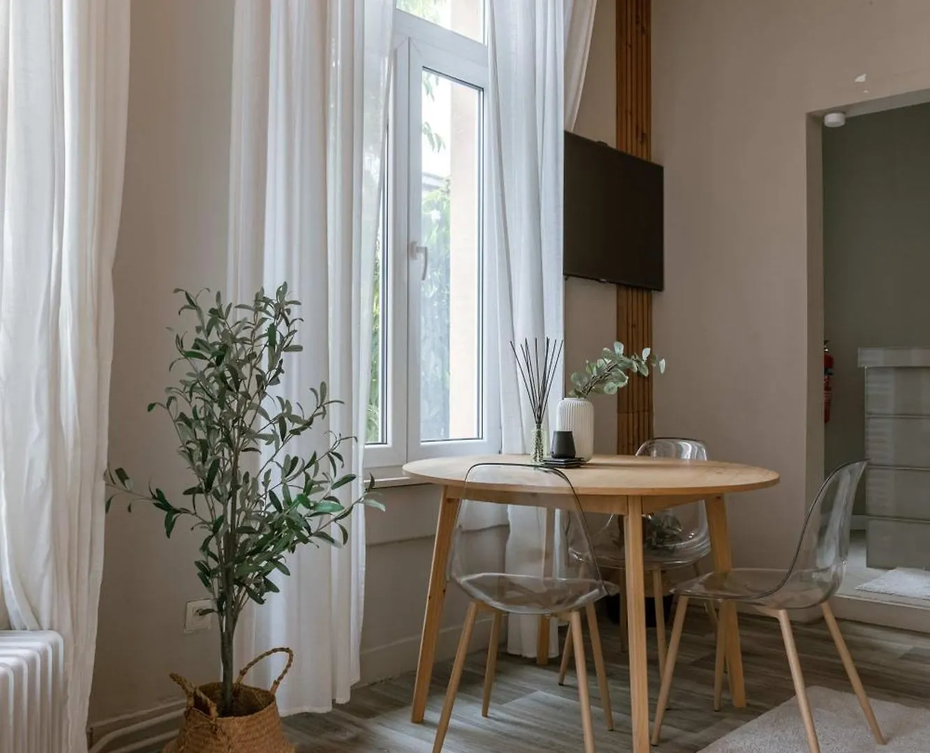 Huswell - Cozy Apartment In Antwerps Shopping District, Pets 0*, אנטוורפן